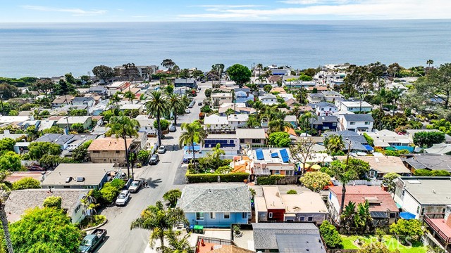 31641 3rd Avenue, Laguna Beach CA: https://media.crmls.org/medias/980da3e5-4587-45be-959f-535ae84d7784.jpg