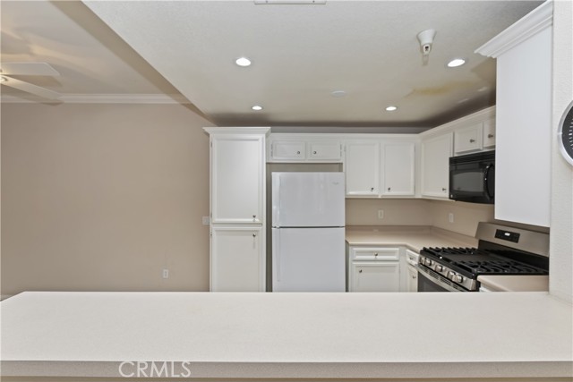 31387 Taylor Lane, Temecula CA: https://media.crmls.org/medias/980da434-6f64-4a97-8a5c-42b1b30e4cd5.jpg