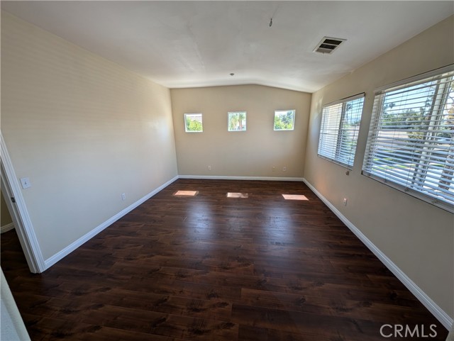 1911 Cefalu Court, Riverside CA: https://media.crmls.org/medias/980e4644-d510-437c-9cde-3b5d091199de.jpg