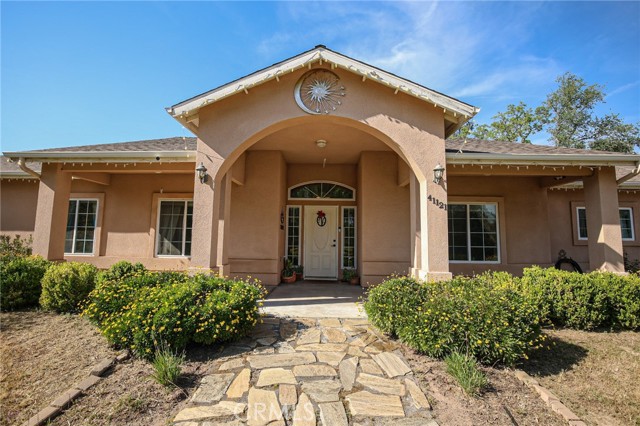 Detail Gallery Image 4 of 67 For 41121 Long Hollow, Coarsegold,  CA 93614 - 4 Beds | 2 Baths