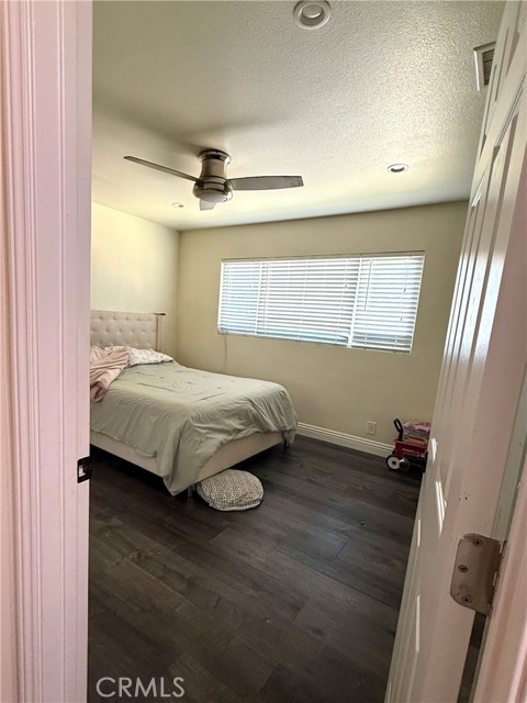 Detail Gallery Image 7 of 13 For 23010 Vought, Moreno Valley,  CA 92553 - 3 Beds | 2 Baths