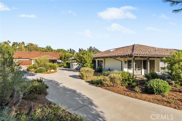 4 Golden Meadow Lane, Fallbrook CA: https://media.crmls.org/medias/980fac5f-4a07-46b7-8f73-7d15056be415.jpg