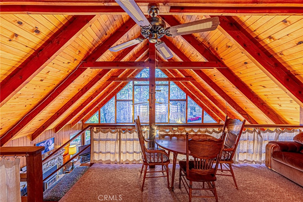 https://media.crmls.org/medias/981033d2-1a39-4017-a939-bda0532ff634.jpg?preset=X-Large