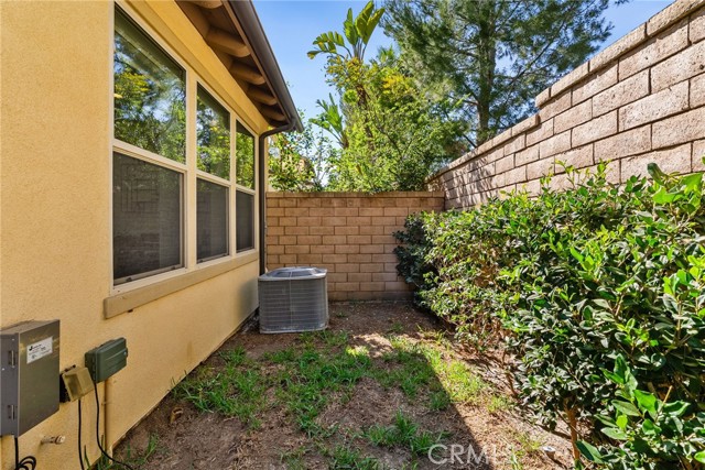 Detail Gallery Image 34 of 38 For 17 Clover, Lake Forest,  CA 92630 - 3 Beds | 2/1 Baths