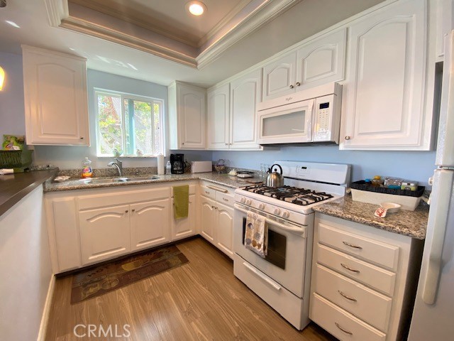 398 Highland Drive photo 4