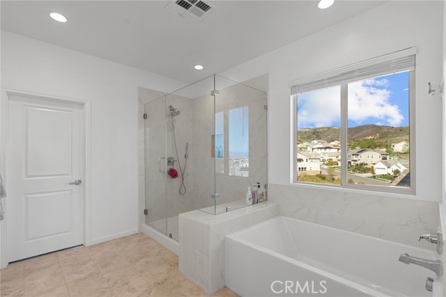 Detail Gallery Image 38 of 56 For 18797 Big Cedar Dr, Canyon Country,  CA 91387 - 5 Beds | 3 Baths