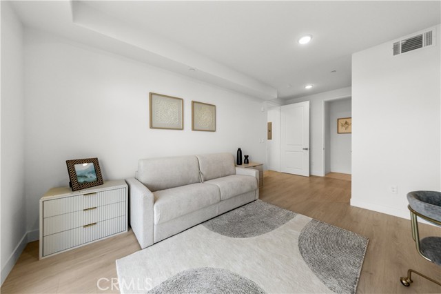 Detail Gallery Image 19 of 66 For 168 S Monterey St #512,  Alhambra,  CA 91801 - 3 Beds | 3/1 Baths