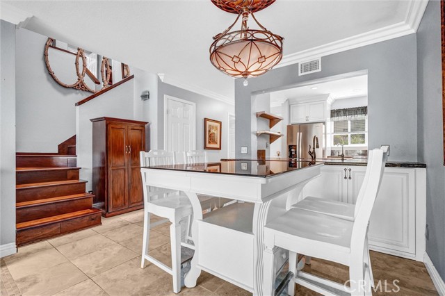 5927 E Creekside Avenue, Orange CA: https://media.crmls.org/medias/9810fdf0-e8b7-4d5d-ba05-7053b905f87d.jpg