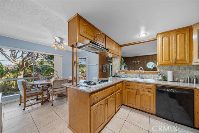 3032 Pietro Drive, Hacienda Heights CA: https://media.crmls.org/medias/9811068a-e655-4c03-b52f-c53f058fcb3a.jpg