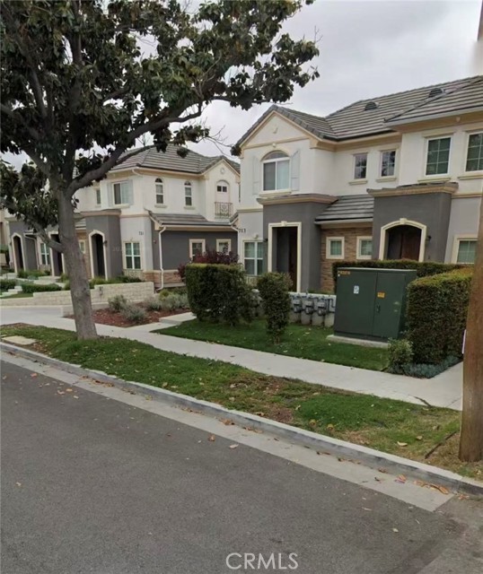 723 S Stoneman, Alhambra CA: https://media.crmls.org/medias/9811ac39-1421-4612-a1ff-3fa465c158e9.jpg