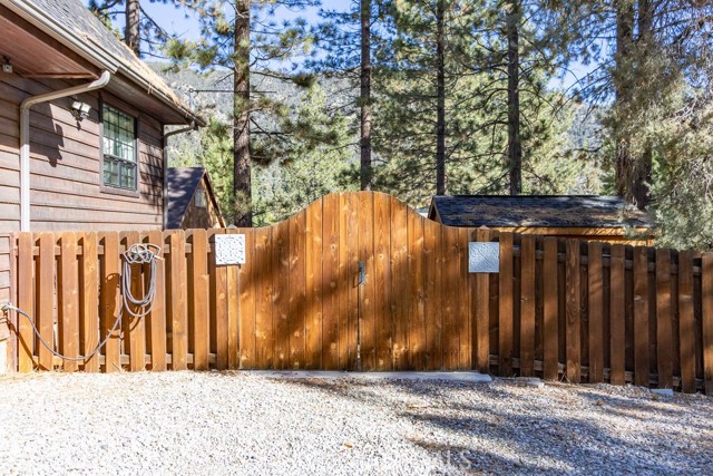 Image 31 of 66 For 16713 Sequoia Way