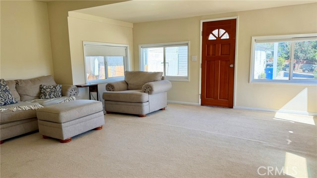 Detail Gallery Image 5 of 24 For 843 Laveta Ter, Echo Park,  CA 90026 - 4 Beds | 2 Baths