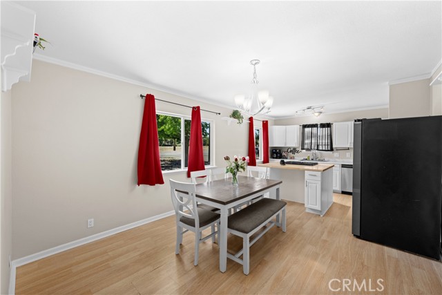 4620 East Charlton Avenue, Hemet CA: https://media.crmls.org/medias/9812535c-32db-4864-afdd-284d693c71bc.jpg