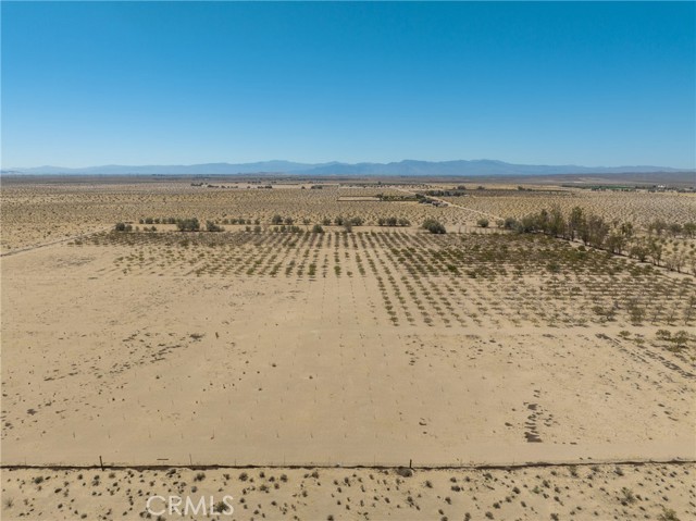 42797 Navajo, Newberry Springs, California 92365, ,Land,For Sale,42797 Navajo,CRHD23161688