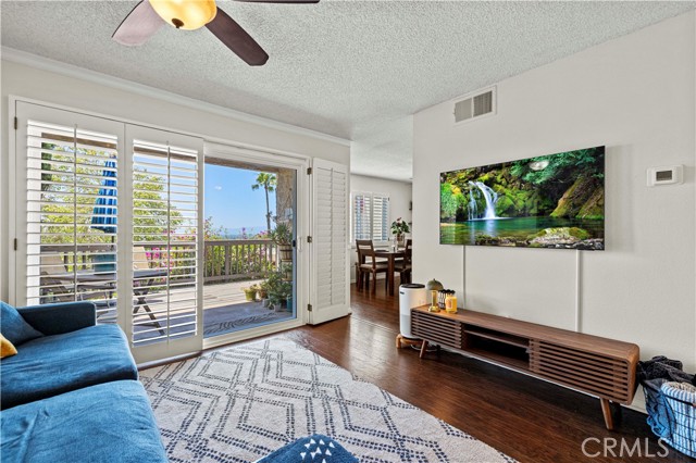 Detail Gallery Image 17 of 33 For 15614 Crestview Ln #63,  Granada Hills,  CA 91344 - 2 Beds | 3 Baths