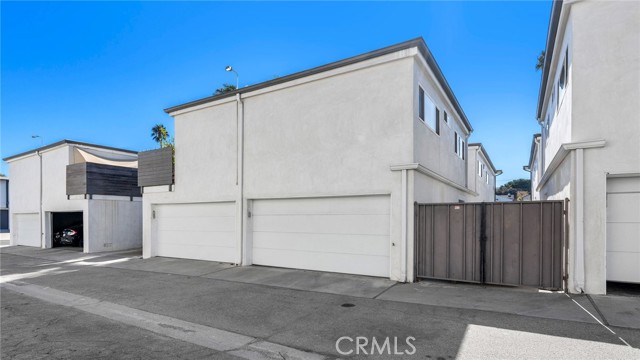 1345 Manhattan Beach Boulevard, Manhattan Beach, California 90266, ,Residential Income,For Sale,Manhattan Beach,PW24210819