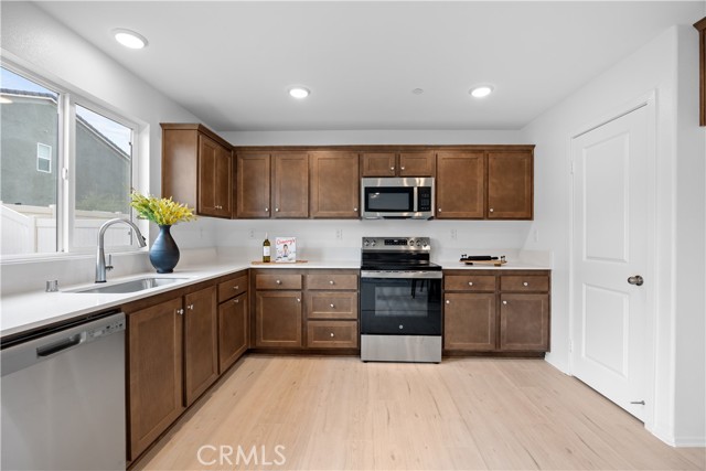 Image 5 of 27 For 2168 Redwood Lane