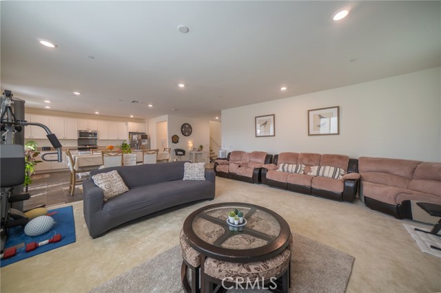 Detail Gallery Image 12 of 32 For 1099 Little Leaf, Calimesa,  CA 92320 - 3 Beds | 2/1 Baths