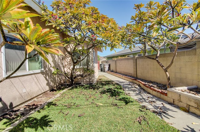5398 Park Avenue, Garden Grove CA: https://media.crmls.org/medias/9815bdc7-3d9c-4749-8fd5-31efa53a840f.jpg