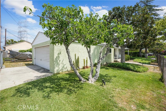 Detail Gallery Image 23 of 27 For 1200 N Valley St, Burbank,  CA 91505 - 4 Beds | 2 Baths