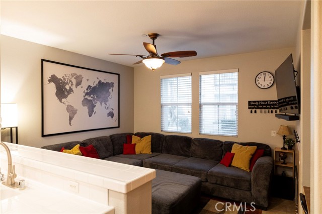 Detail Gallery Image 5 of 29 For 1800 E Lakeshore #1803,  Lake Elsinore,  CA 92530 - 3 Beds | 2/1 Baths