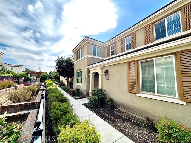 MLS# WS23186529