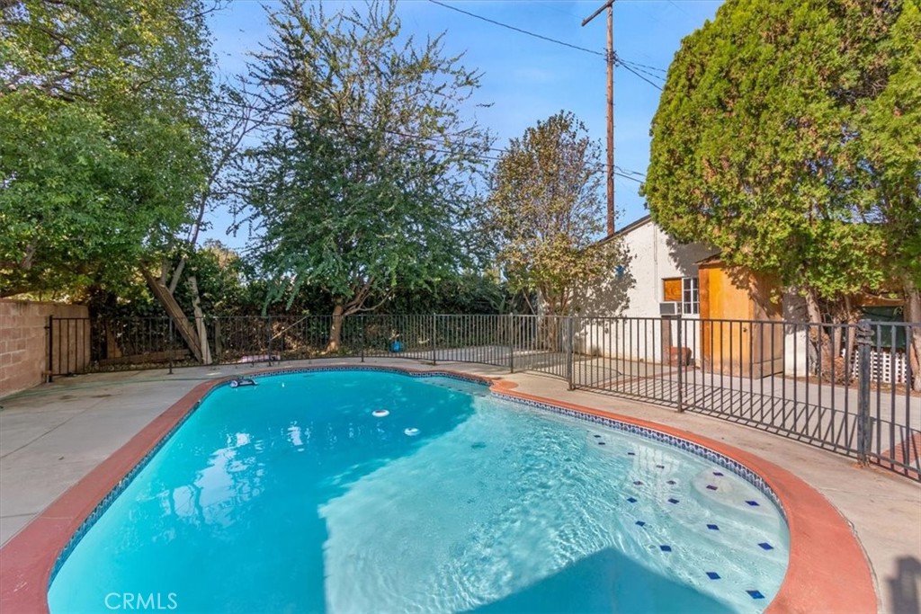 9817139F 453D 4F1F Ac53 7988F9Bc284F 8119 Mcnulty Avenue, Winnetka, Ca 91306 &Lt;Span Style='BackgroundColor:transparent;Padding:0Px;'&Gt; &Lt;Small&Gt; &Lt;I&Gt; &Lt;/I&Gt; &Lt;/Small&Gt;&Lt;/Span&Gt;