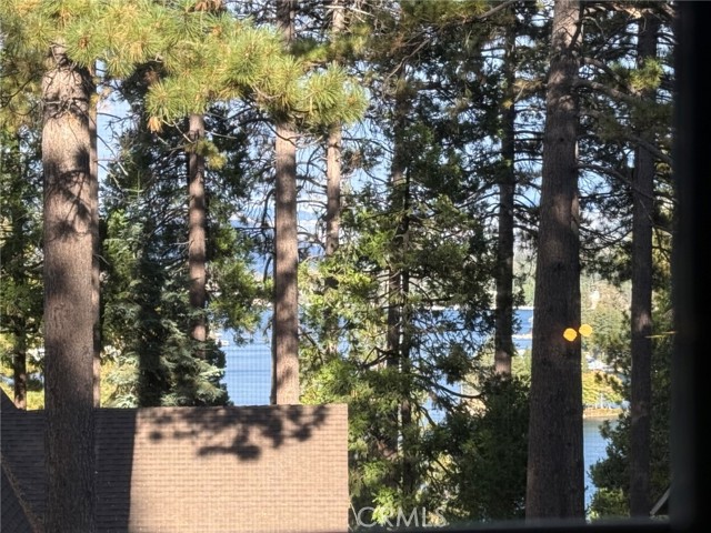 27403 Pinewood Drive, Lake Arrowhead, CA 92317