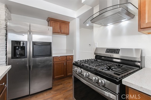 18639 Liggett, Northridge CA: https://media.crmls.org/medias/98181ec6-e901-4b23-86bf-986bd77d9bfc.jpg