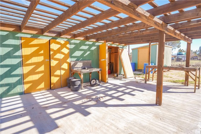 14415 Erie, Apple Valley CA: https://media.crmls.org/medias/981875c1-5c92-4cc6-ad3d-84c626a52ea0.jpg