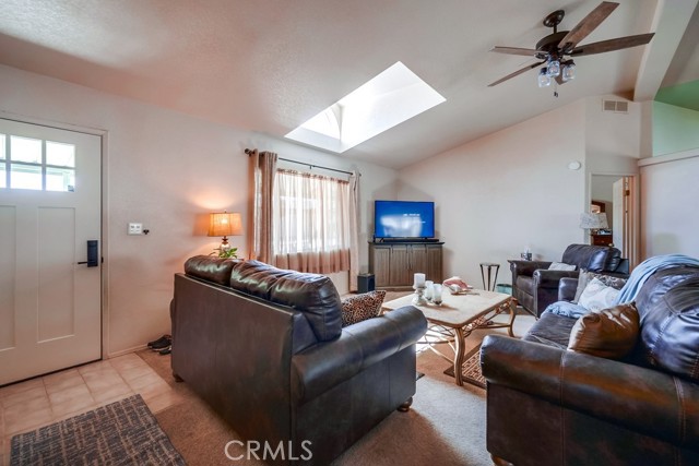 Detail Gallery Image 14 of 41 For 1250 N Kirby St #202,  Hemet,  CA 92545 - 2 Beds | 2 Baths