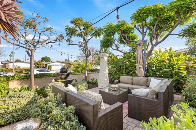 Detail Gallery Image 4 of 33 For 3165 Bermuda Dr, Costa Mesa,  CA 92626 - 3 Beds | 2 Baths