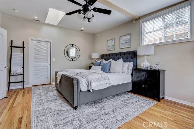 Detail Gallery Image 5 of 75 For 104 Saint Joseph Ave, Long Beach,  CA 90803 - 5 Beds | 3 Baths