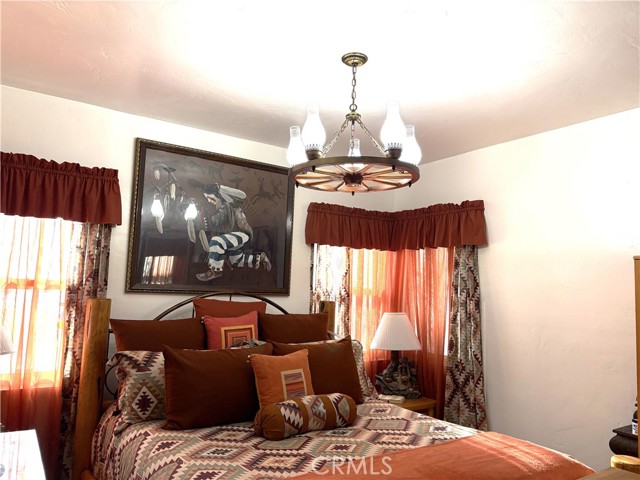 10914 S Osage Avenue, Inglewood CA: https://media.crmls.org/medias/981a5a6b-8a4b-4671-bda5-fec8fa4f8c3e.jpg