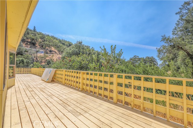 7112 Sonja Lu Lane, Lucerne CA: https://media.crmls.org/medias/981a6e88-a6fe-49c7-8a46-7445277bfc9a.jpg