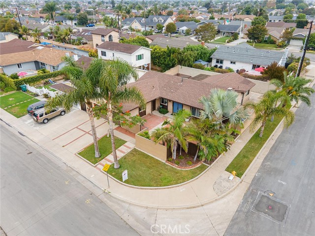 6301 Balmoral Dr, Huntington Beach, CA 92647