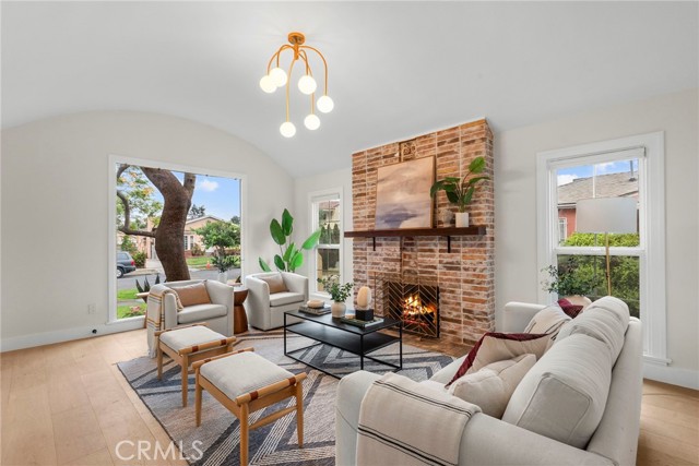 Front Image Thumbnail for CRBB25270787