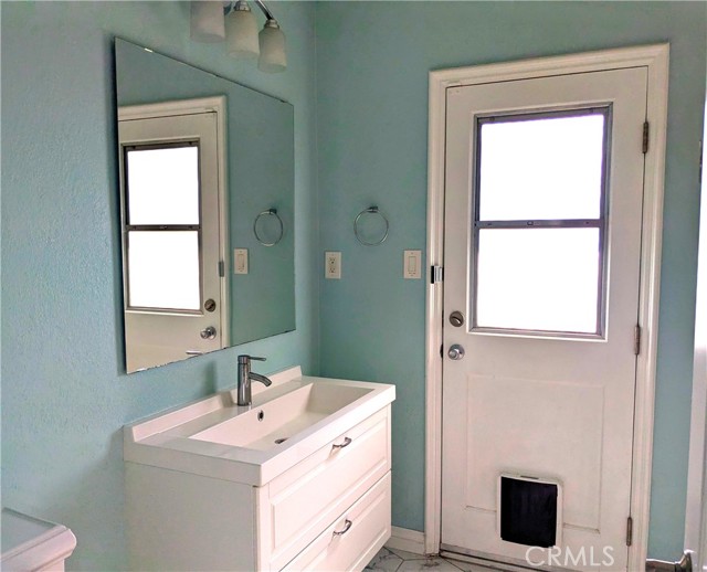 509 Cedar Crest Avenue, Claremont CA: https://media.crmls.org/medias/981c23aa-64c1-43b1-a610-cba54887f08d.jpg