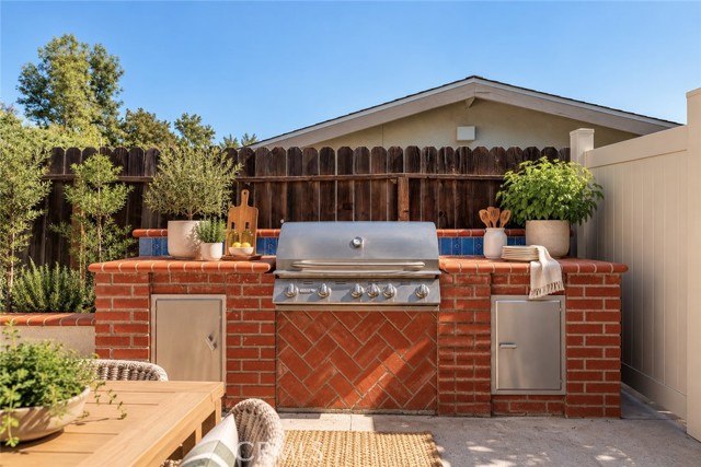 5714 Comanche Ave, Los Angeles, CA 91367 photo 29