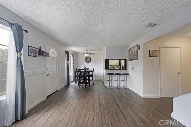 Detail Gallery Image 7 of 24 For 12351 Osborne Pl #15,  Pacoima,  CA 91331 - 2 Beds | 1/1 Baths