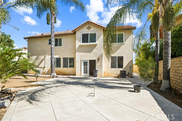 1030 Benedict Circle, Corona CA: https://media.crmls.org/medias/981d3a32-5821-404a-be69-b55ac11fa18d.jpg