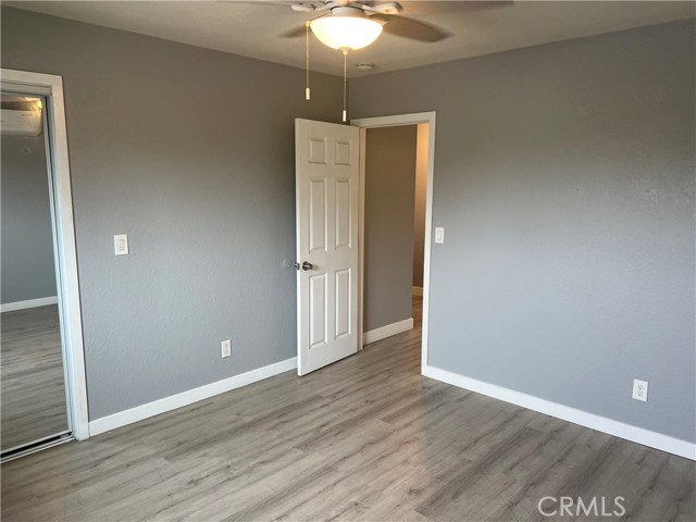 Detail Gallery Image 13 of 13 For 136 W 53rd St a,  Long Beach,  CA 90805 - 2 Beds | 1/1 Baths