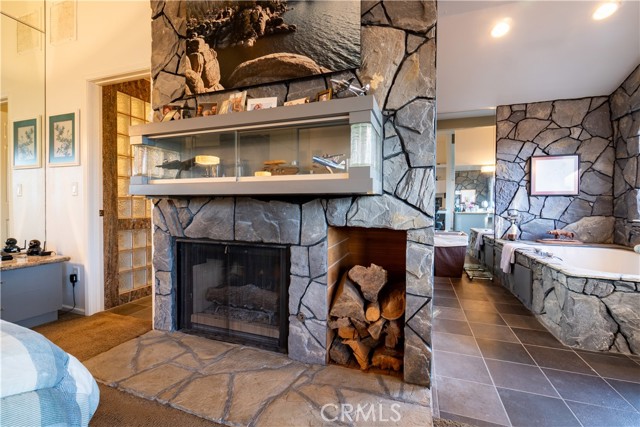 Detail Gallery Image 8 of 37 For 39802 Lakeview Dr #10,  Big Bear Lake,  CA 92315 - 2 Beds | 2/1 Baths