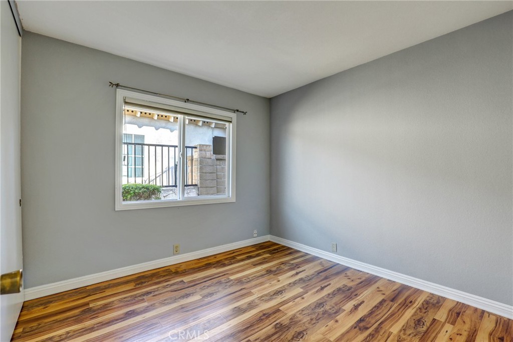 MLS #OC25245187 image #11