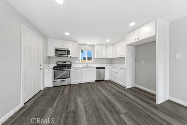 24800 Carolyn Avenue, Moreno Valley CA: https://media.crmls.org/medias/981eae8b-271f-44fb-bb60-d8a669b0b50a.jpg