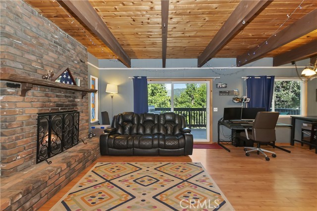 Detail Gallery Image 7 of 45 For 197 Weisshorn Dr, Crestline,  CA 92325 - 4 Beds | 3 Baths