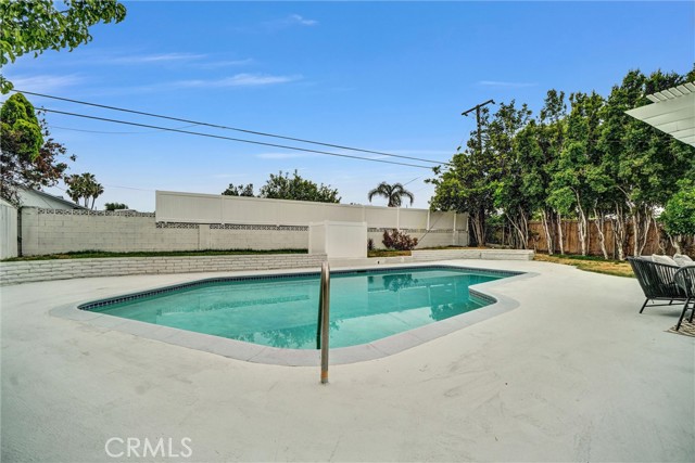 2842 E Virginia Avenue, Anaheim CA: https://media.crmls.org/medias/982097c2-b2cd-49b7-a717-5757d156729c.jpg