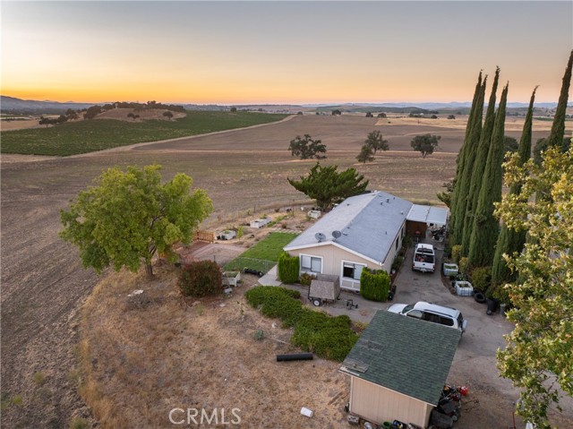3520 Creston Road, Paso Robles CA: https://media.crmls.org/medias/98214a04-cc3e-4b8a-af6b-66ec15368806.jpg