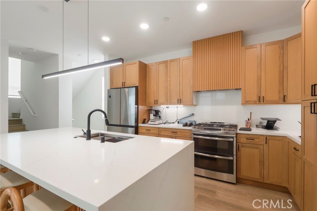 Detail Gallery Image 10 of 34 For 809 Brickyard Ln, Costa Mesa,  CA 92627 - 2 Beds | 2/2 Baths