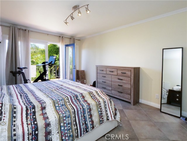 345 Palos Verdes W Drive, Palos Verdes Estates CA: https://media.crmls.org/medias/9821deec-e5d9-4a53-998f-f5e9e088d5b0.jpg